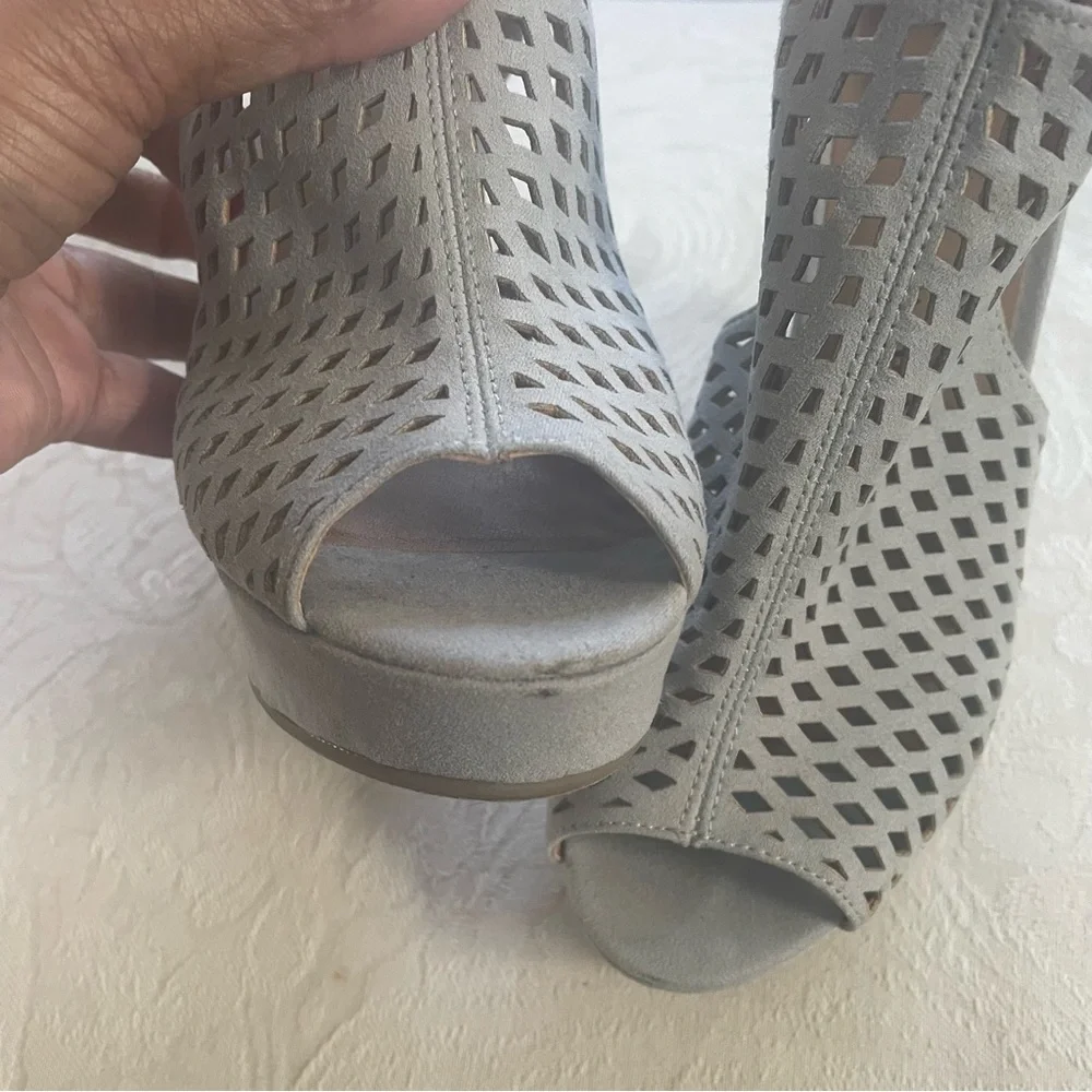 Chinese Laundry INDIE Micro Suede Greyish Blue wedge style with‎ pee toe sandal